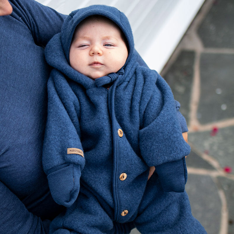 Babyoverall i ullfleece med luva