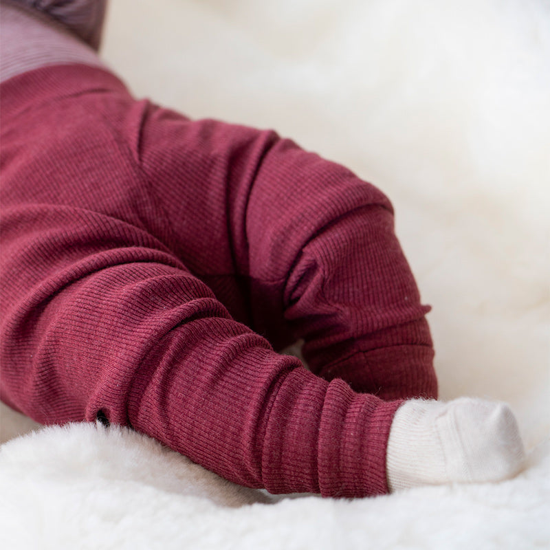 Babytights i ull med silke, ribbstickade