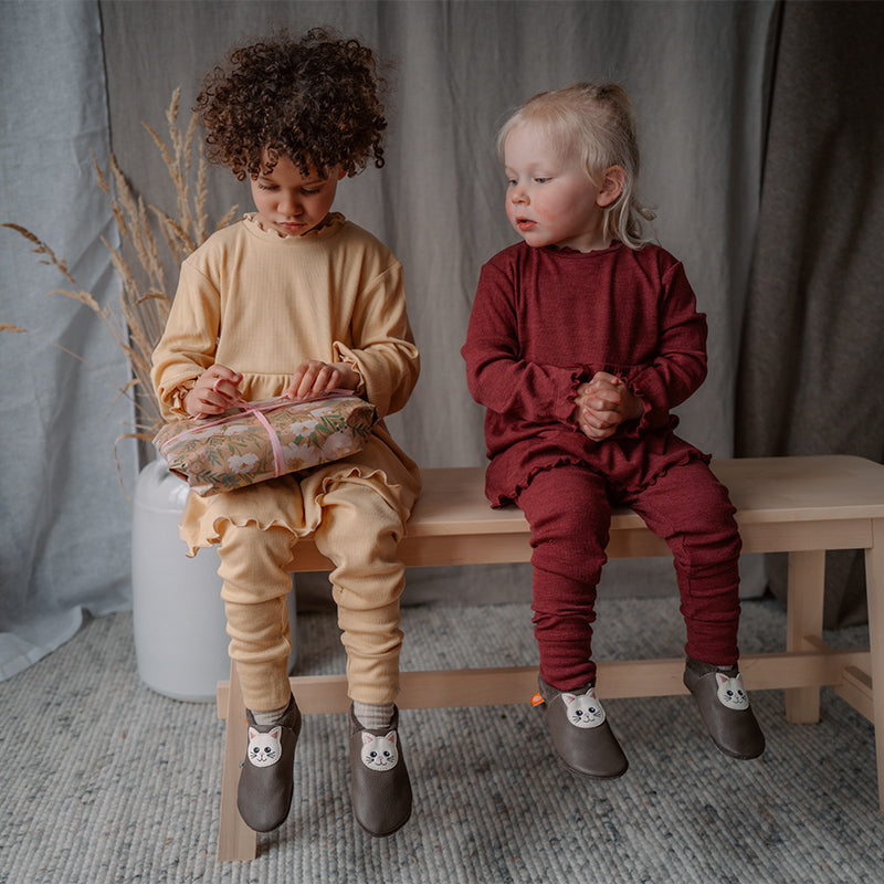 Babytights i ull med silke, ribbstickade