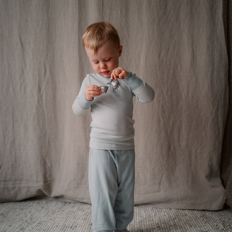 Babytröja i ull med silke